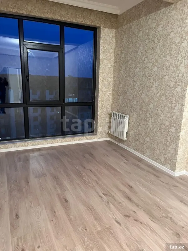 Kirayə verilir 2 otaqlı yeni tikili 70 m²