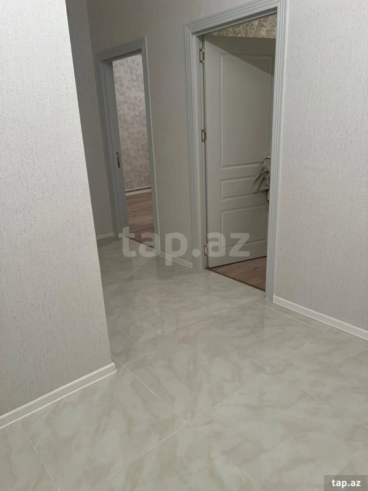 Kirayə verilir 2 otaqlı yeni tikili 70 m²