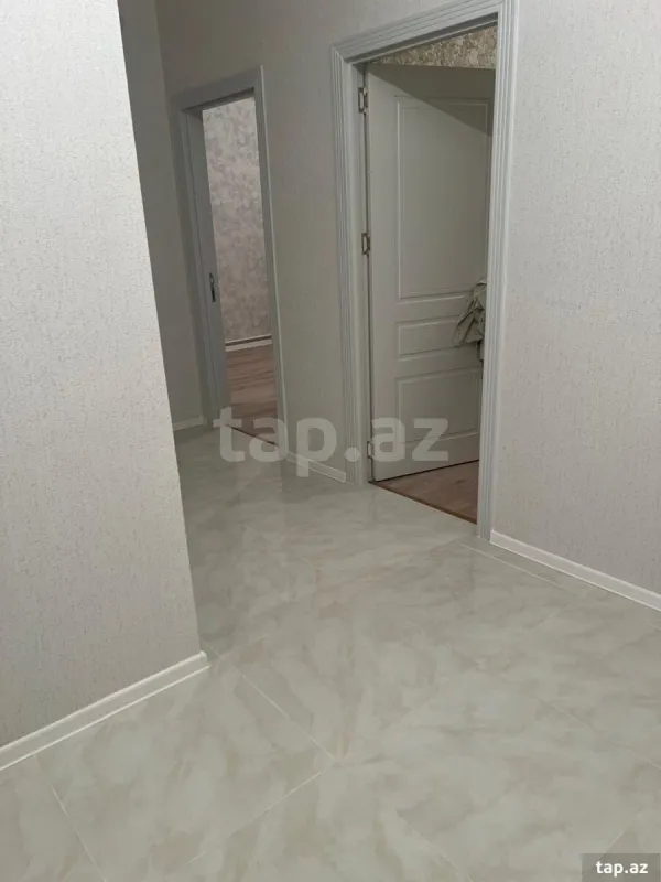 Kirayə verilir 2 otaqlı yeni tikili 70 m²