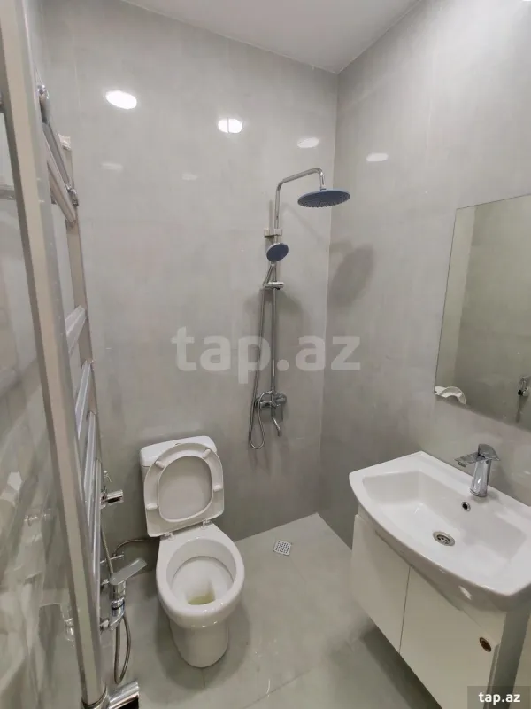 Kirayə verilir 2 otaqlı yeni tikili 45.5 m²