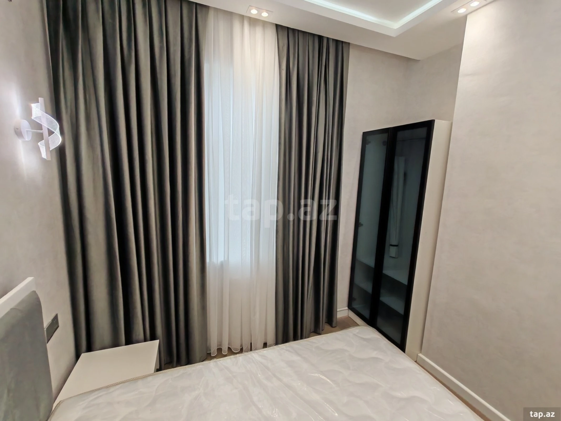Kirayə verilir 2 otaqlı yeni tikili 45.5 m²