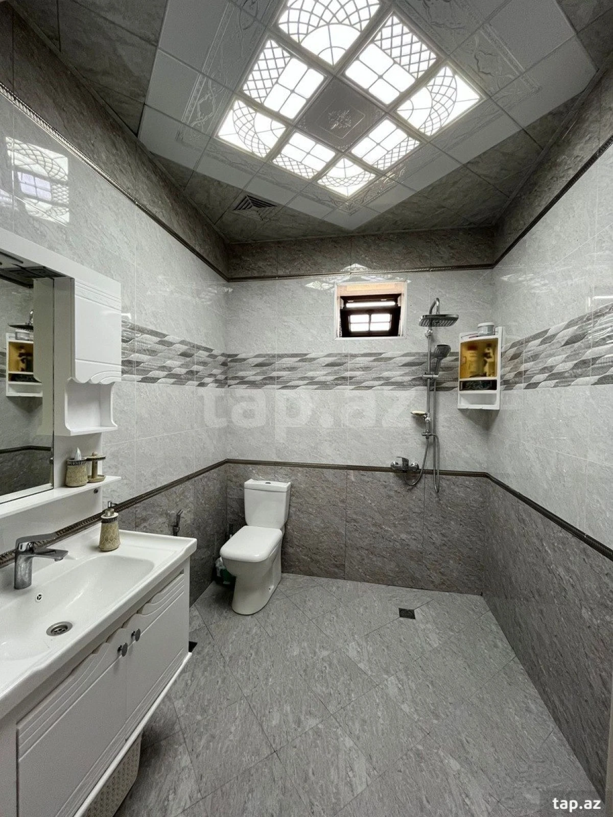 Kirayə verilir 3 otaqlı həyət evi