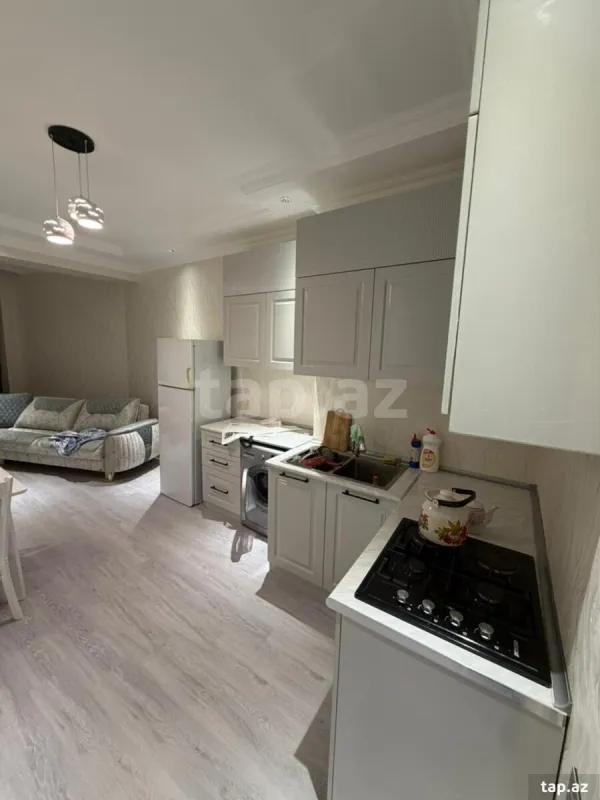 Kirayə verilir 2 otaqlı yeni tikili 76 m²