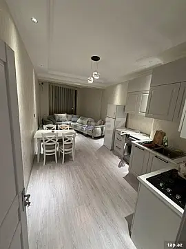 Kirayə verilir 2 otaqlı yeni tikili 76 m²