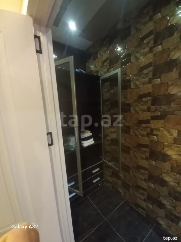 Kirayə verilir 7 otaqlı həyət evi