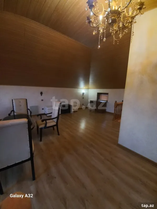 Kirayə verilir 7 otaqlı həyət evi