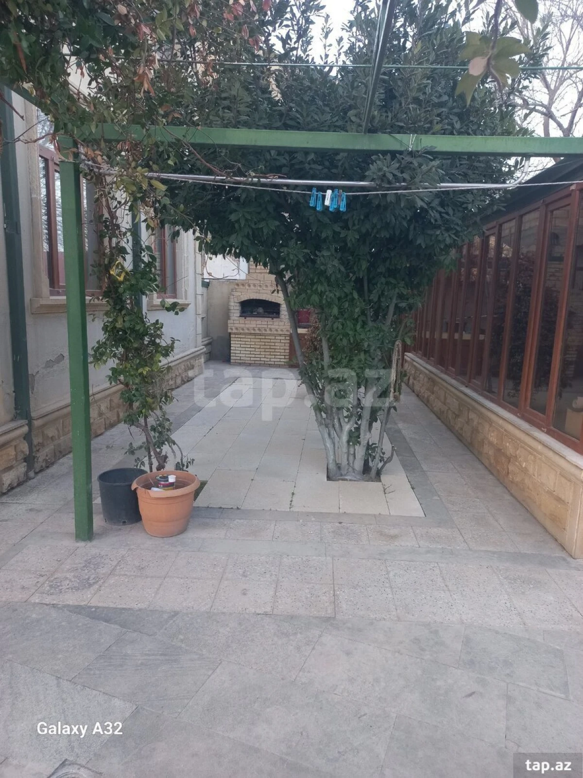 Kirayə verilir 7 otaqlı həyət evi