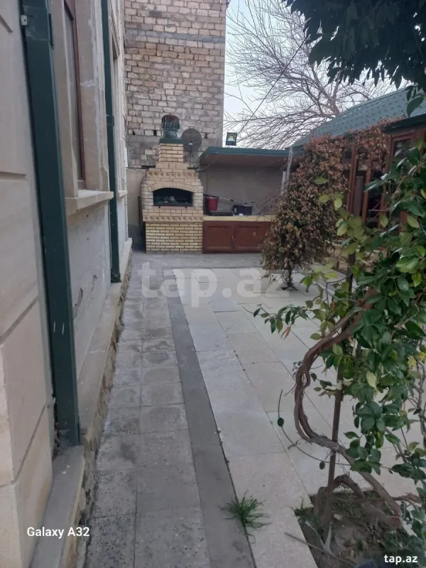 Kirayə verilir 7 otaqlı həyət evi
