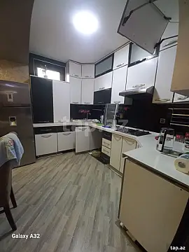 Kirayə verilir 7 otaqlı həyət evi