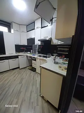 Kirayə verilir 7 otaqlı həyət evi