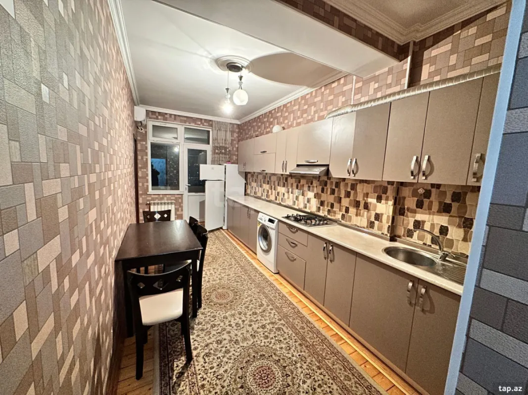 Kirayə verilir 2 otaqlı yeni tikili 70 m²