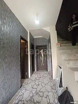 Satılır 5 otaqlı həyət evi