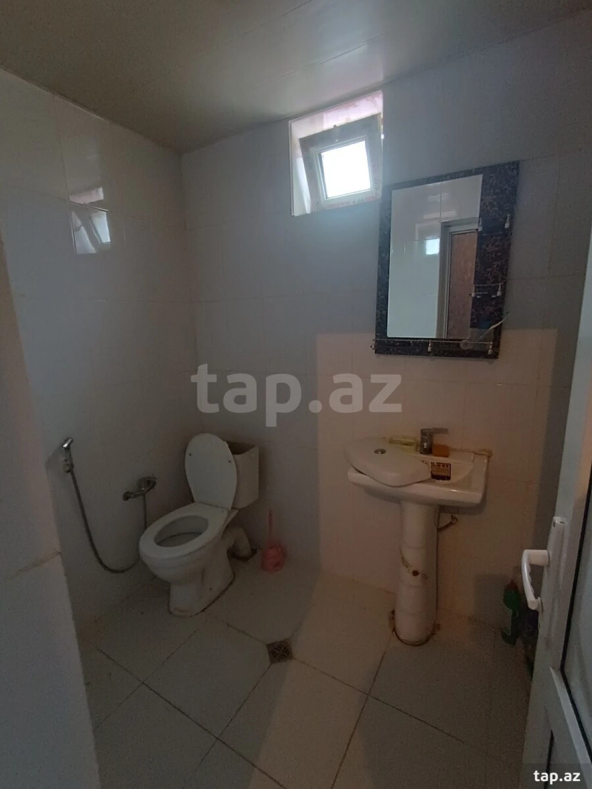 Satılır 5 otaqlı həyət evi