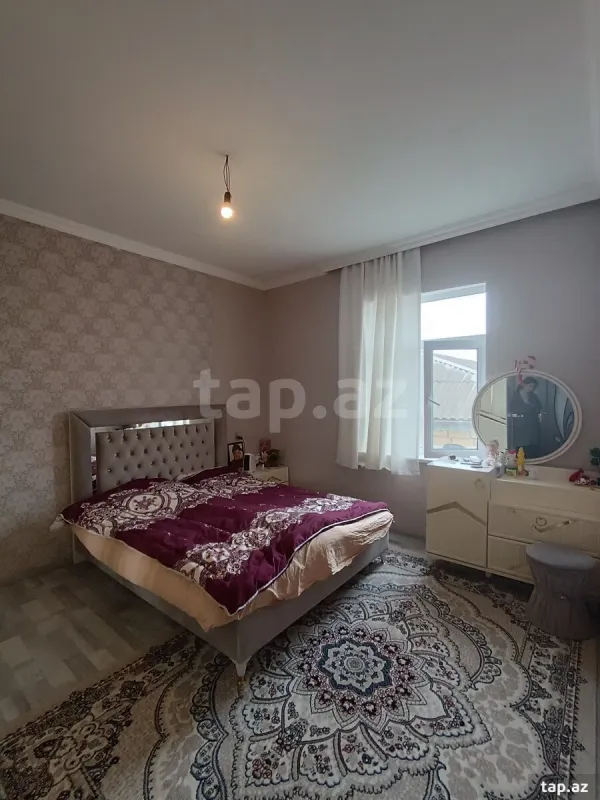 Satılır 5 otaqlı həyət evi