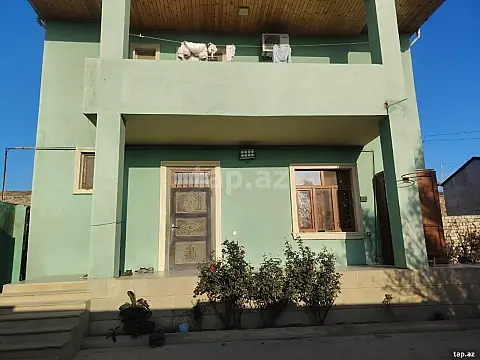Satılır 4 otaqlı həyət evi 160 m²