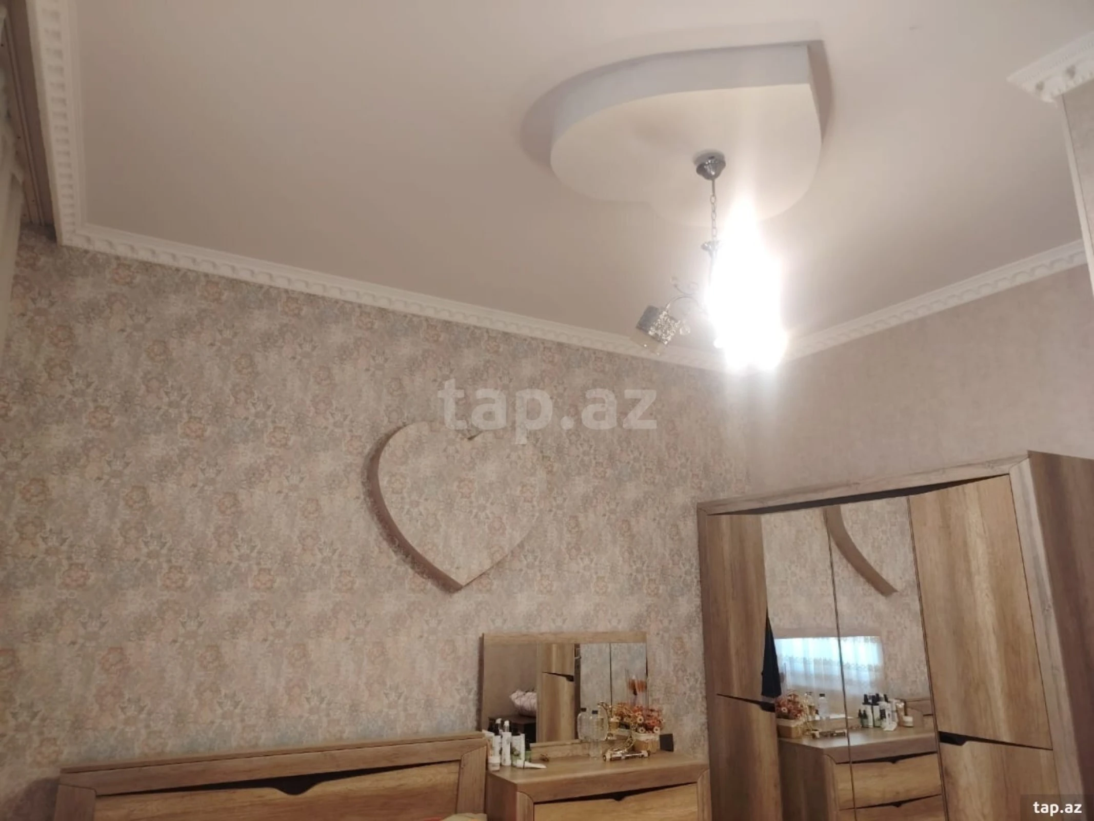 Satılır 4 otaqlı həyət evi 160 m²