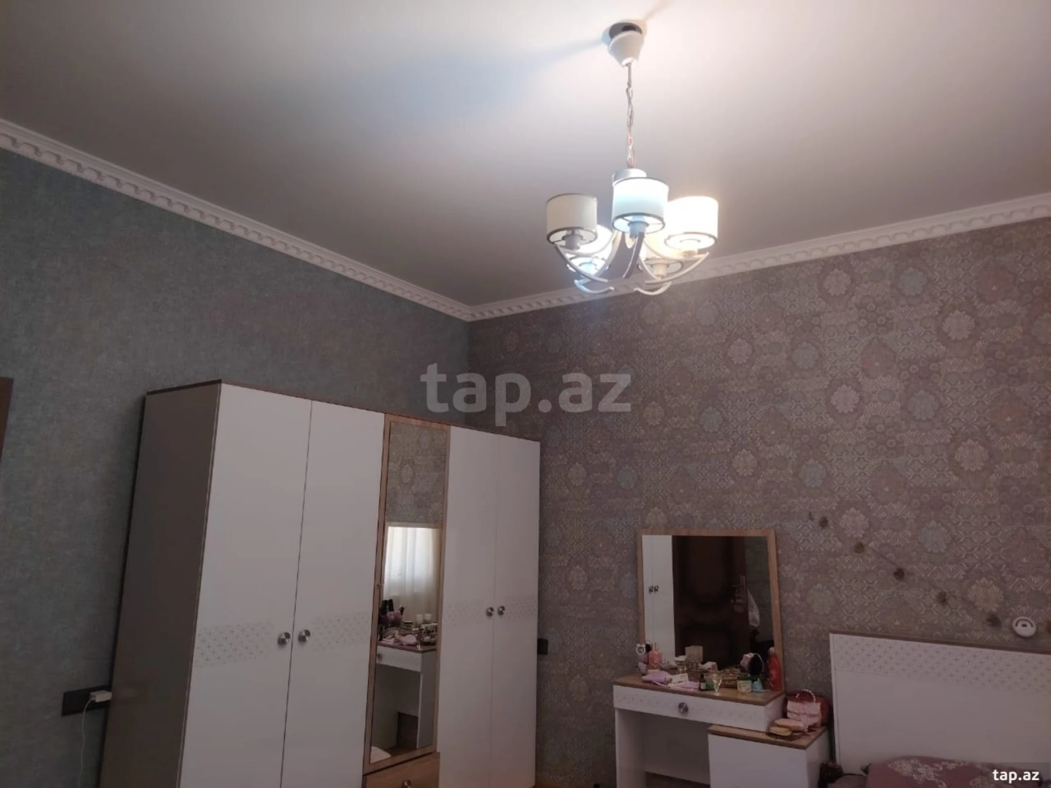 Satılır 4 otaqlı həyət evi 160 m²