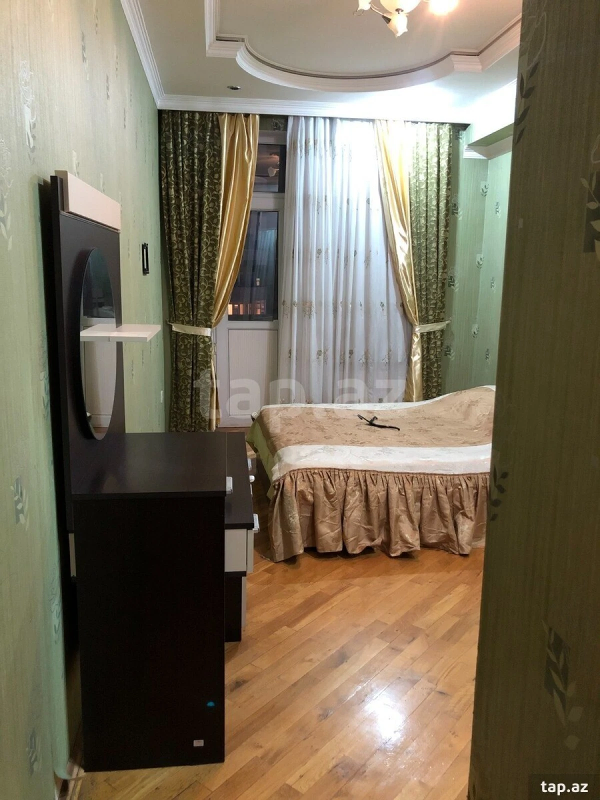 Kirayə verilir 3 otaqlı yeni tikili 120 m²