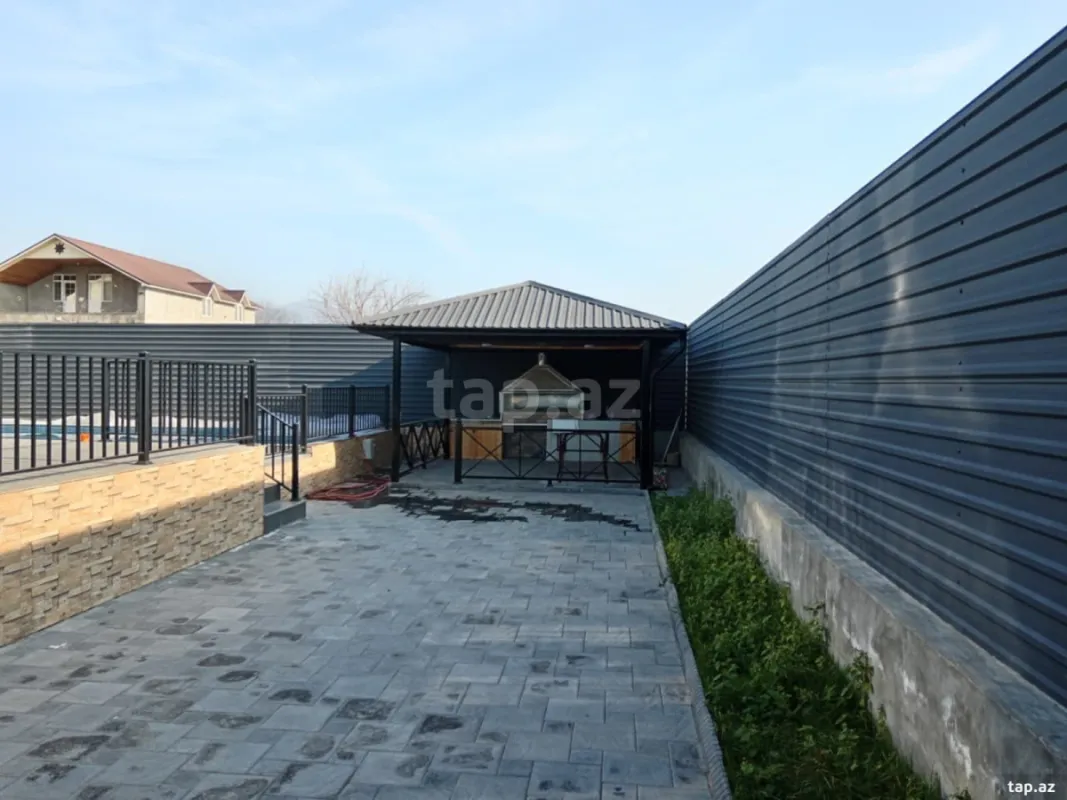 Kirayə verilir 5 otaqlı həyət evi