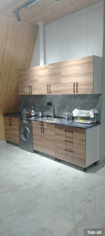 Kirayə verilir 5 otaqlı həyət evi