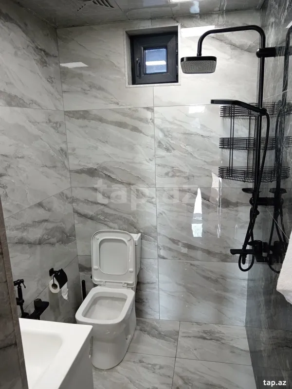 Kirayə verilir 5 otaqlı həyət evi