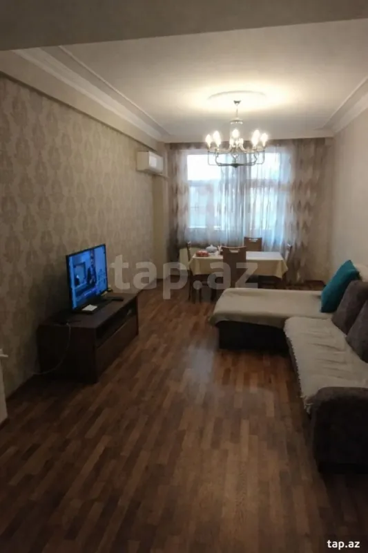 Kirayə verilir 3 otaqlı yeni tikili 105 m²