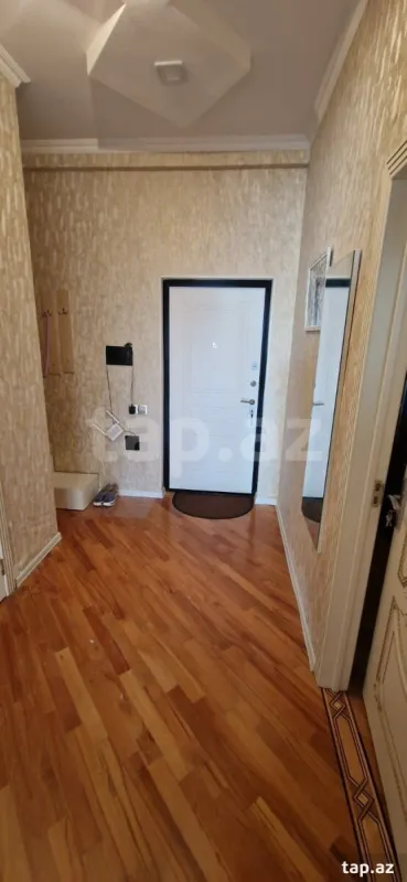 Kirayə verilir 3 otaqlı yeni tikili 100 m²