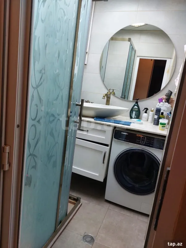 Satılır 5 otaqlı mənzil 110 m²