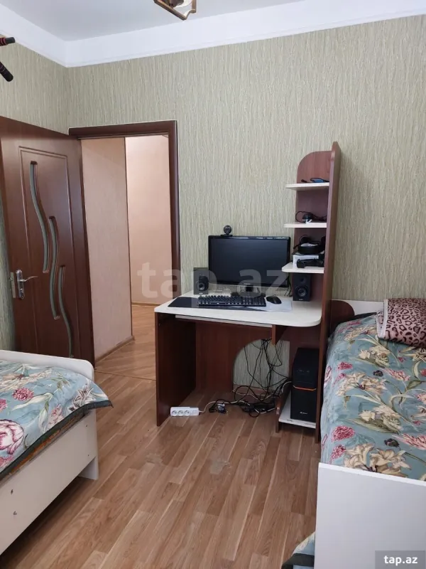 Satılır 5 otaqlı mənzil 110 m²