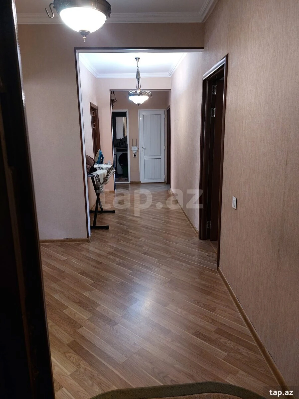 Satılır 5 otaqlı mənzil 110 m²