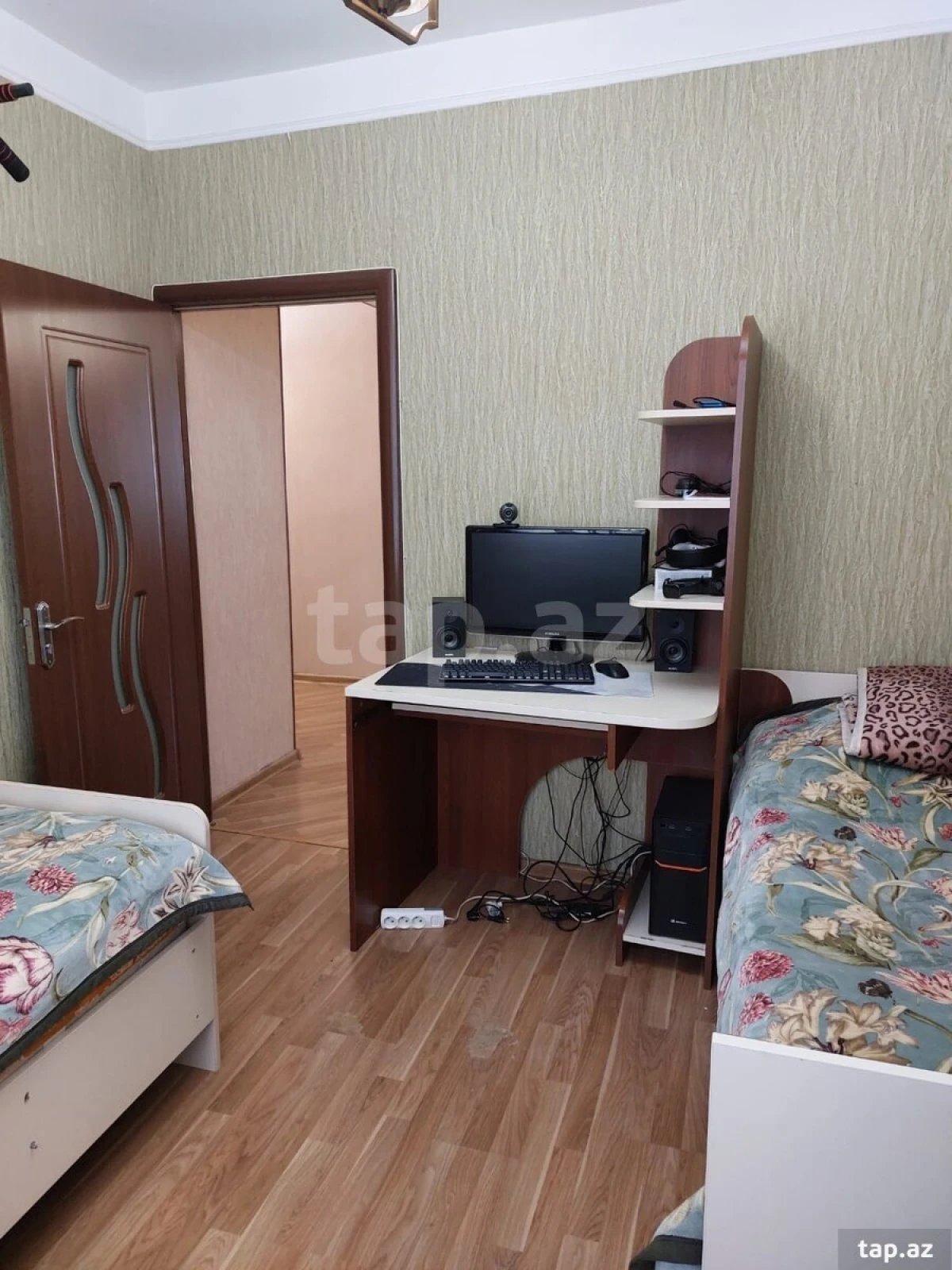 Satılır 5 otaqlı mənzil 110 m²