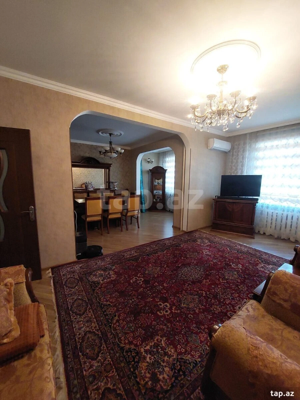 Satılır 5 otaqlı mənzil 110 m²