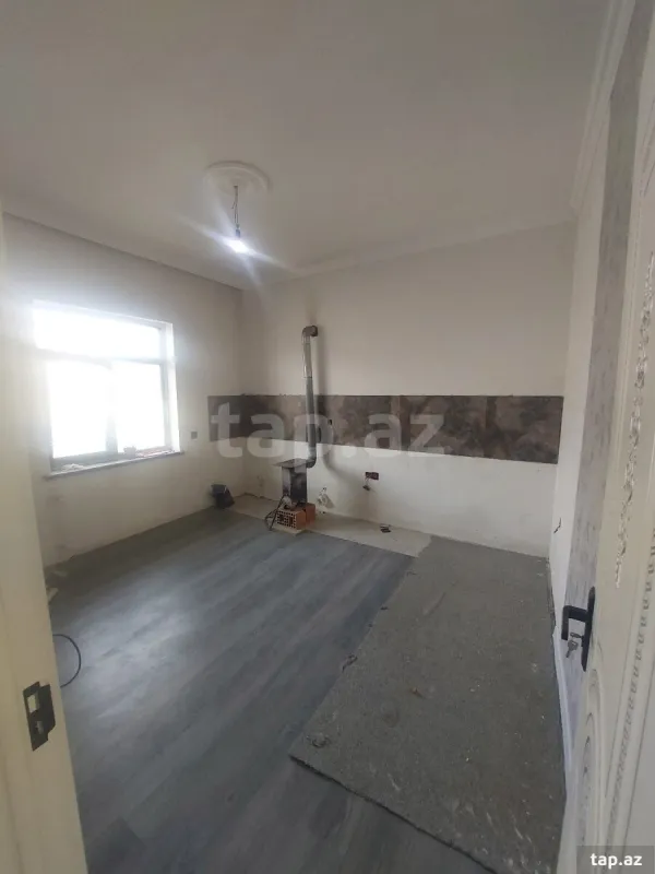 Satılır 4 otaqlı həyət evi