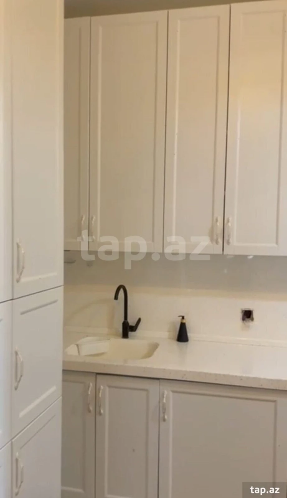 Satılır 3 otaqlı yeni tikili 127 m²