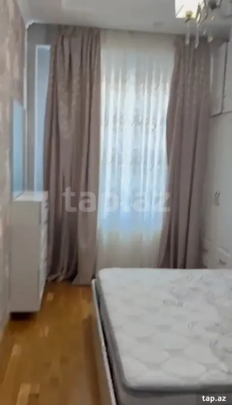 Satılır 3 otaqlı yeni tikili 127 m²