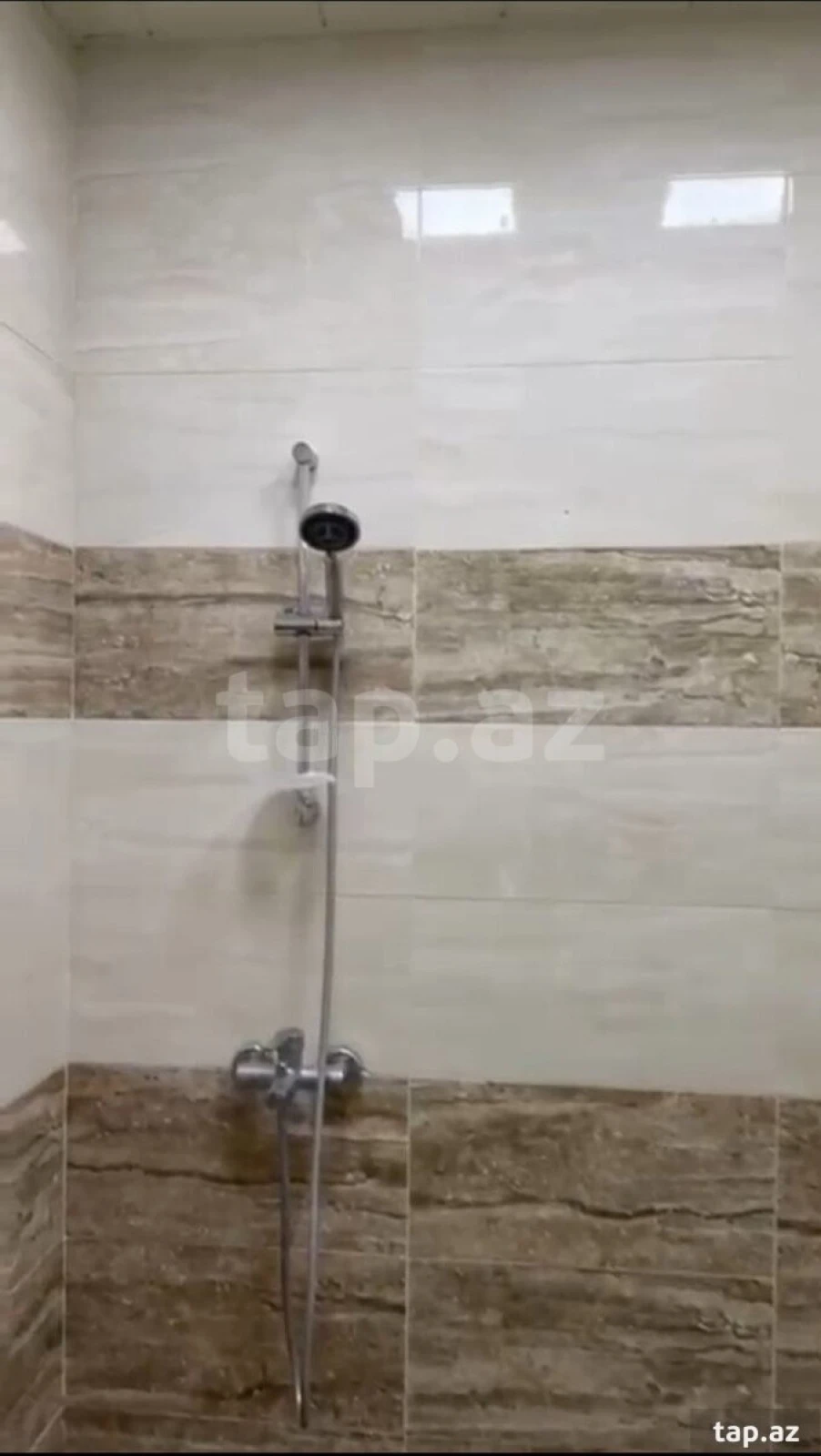 Satılır 3 otaqlı yeni tikili 127 m²