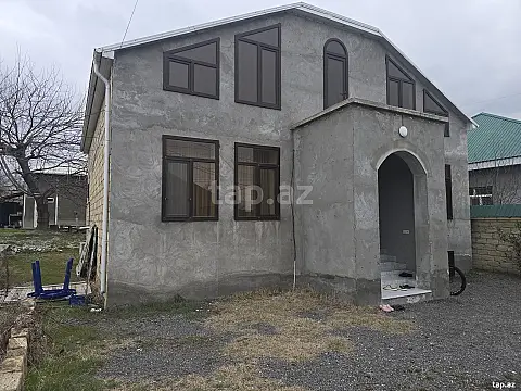 Satılır 3 otaqlı həyət evi — Şəki 3 otaq