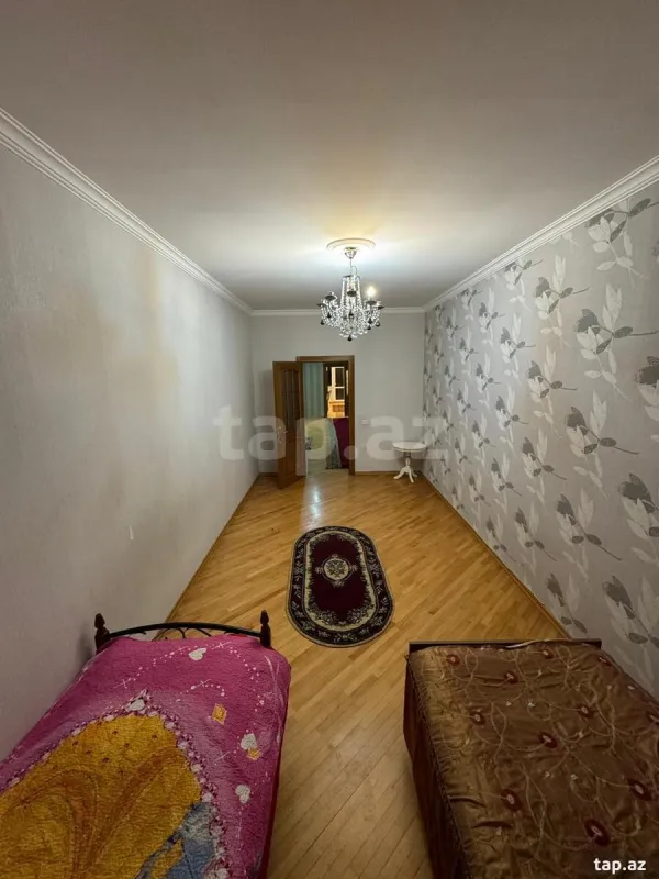 Kirayə verilir 3 otaqlı yeni tikili 162 m²