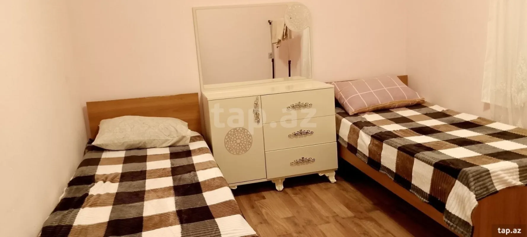 Kirayə verilir 3 otaqlı həyət evi