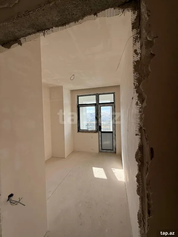 Satılır 3 otaqlı yeni tikili 78 m²