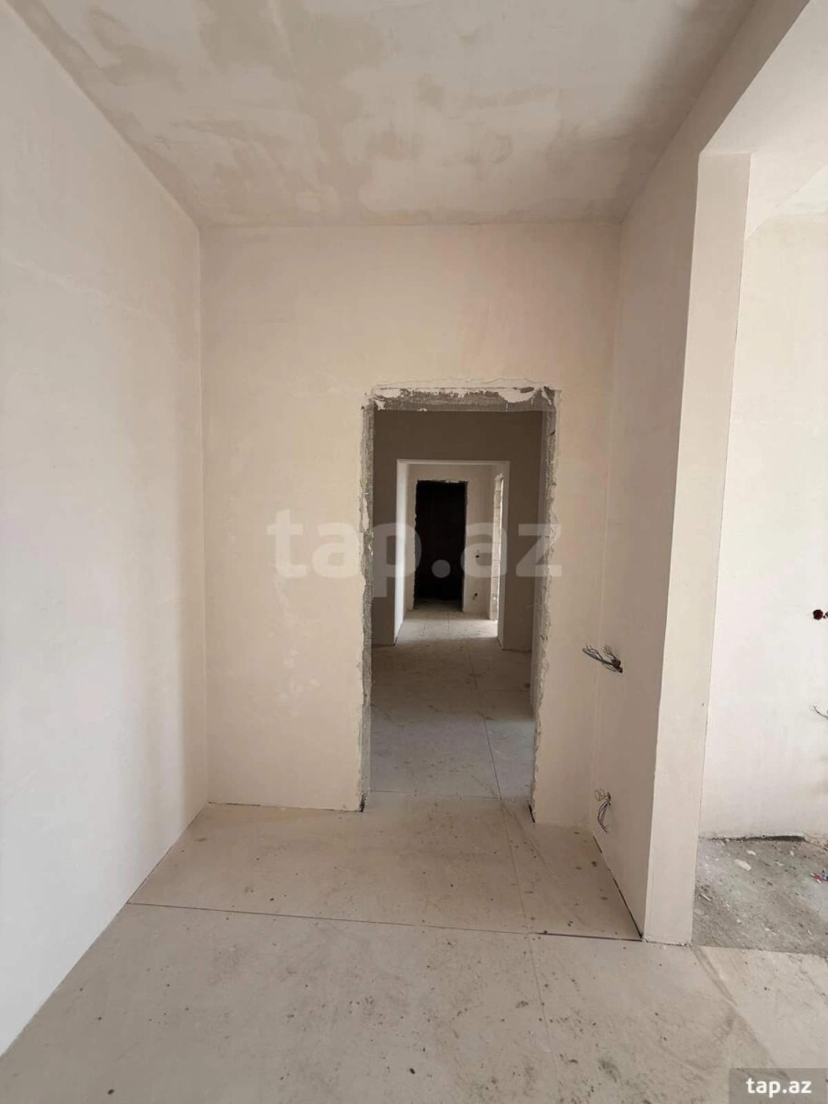 Satılır 3 otaqlı yeni tikili 78 m²