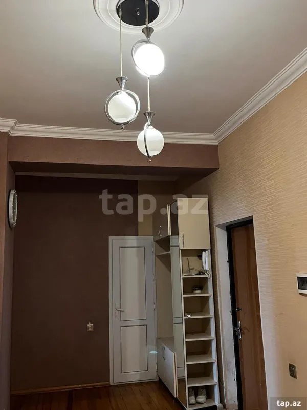 Kirayə verilir 3 otaqlı yeni tikili 100 m²