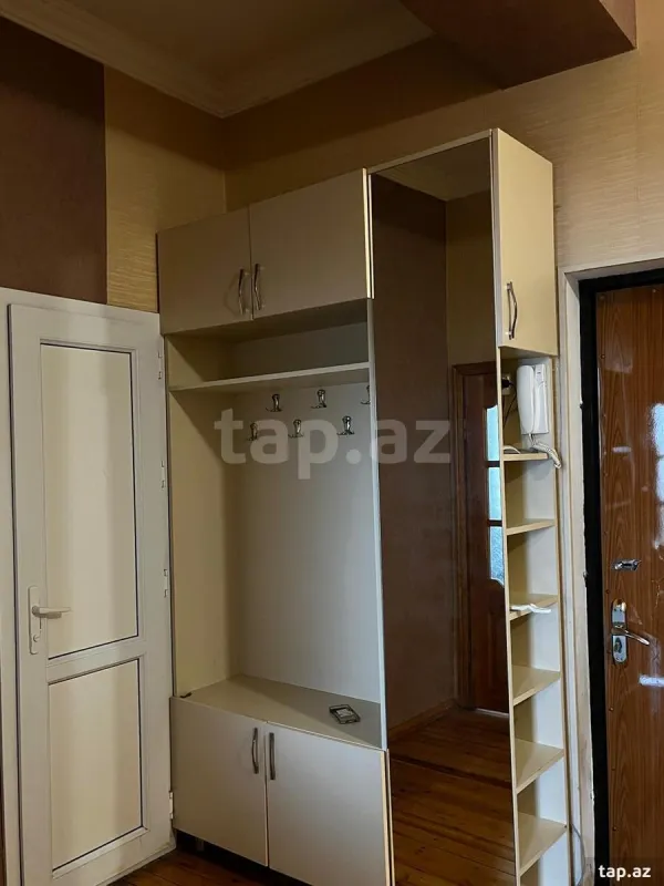 Kirayə verilir 3 otaqlı yeni tikili 100 m²