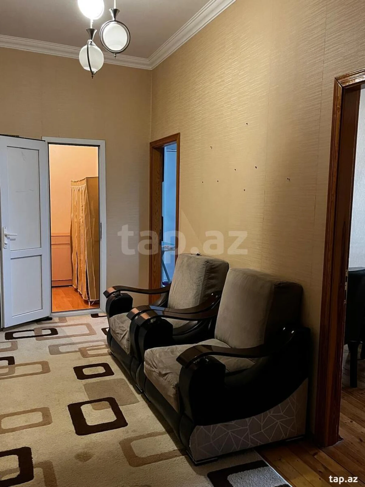 Kirayə verilir 3 otaqlı yeni tikili 100 m²