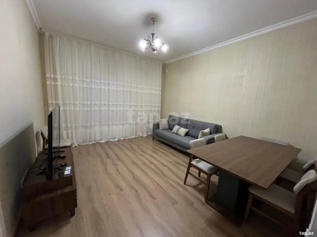 Kirayə verilir 3 otaqlı yeni tikili 80 m²
