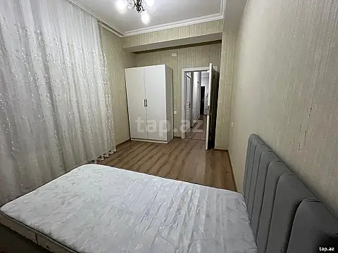 Kirayə verilir 3 otaqlı yeni tikili 80 m²