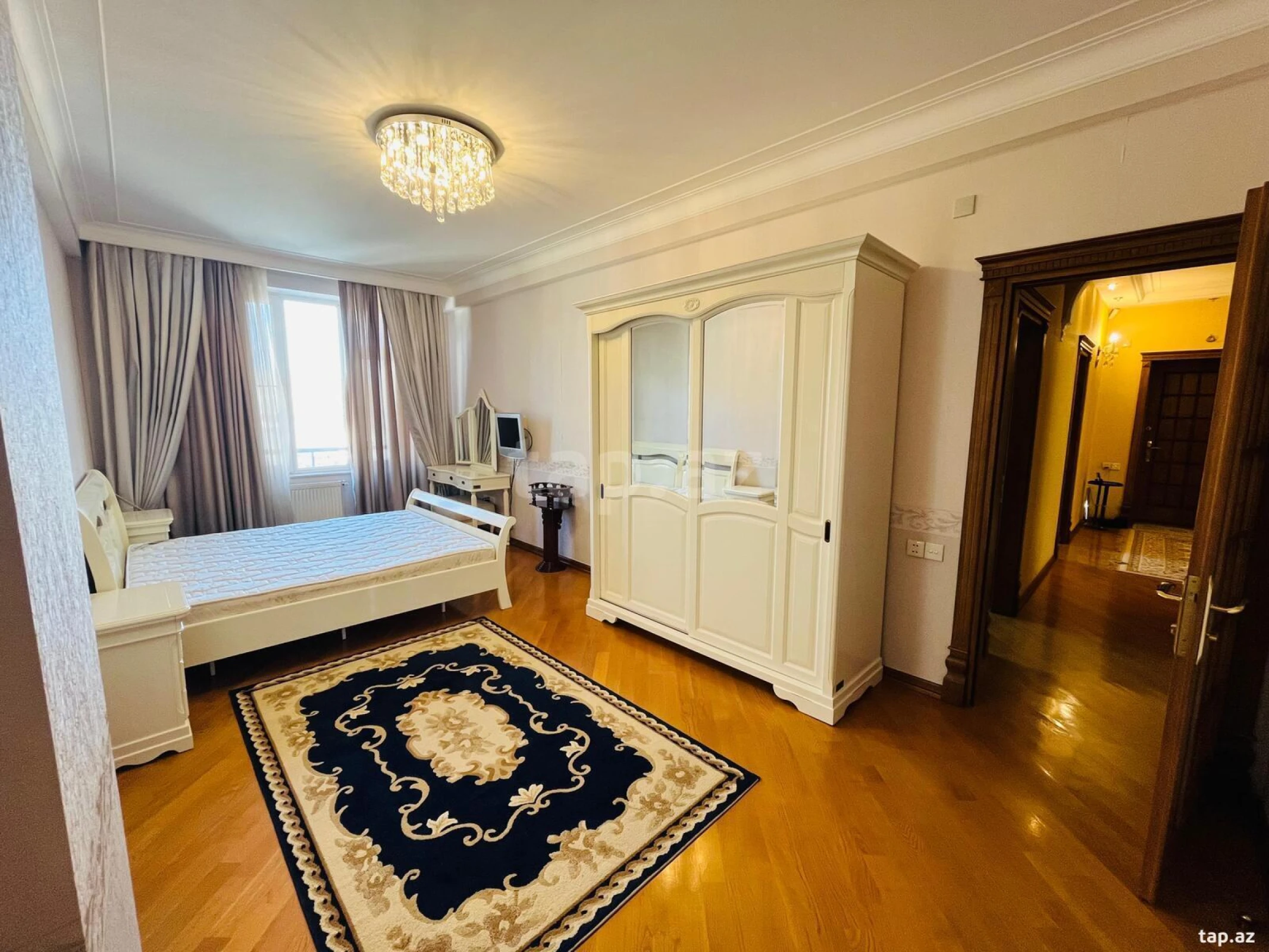 Satılır 5 otaqlı yeni tikili 190 m²
