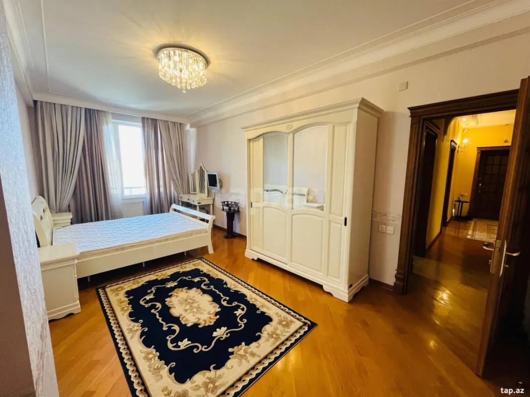 Satılır 5 otaqlı yeni tikili 190 m²