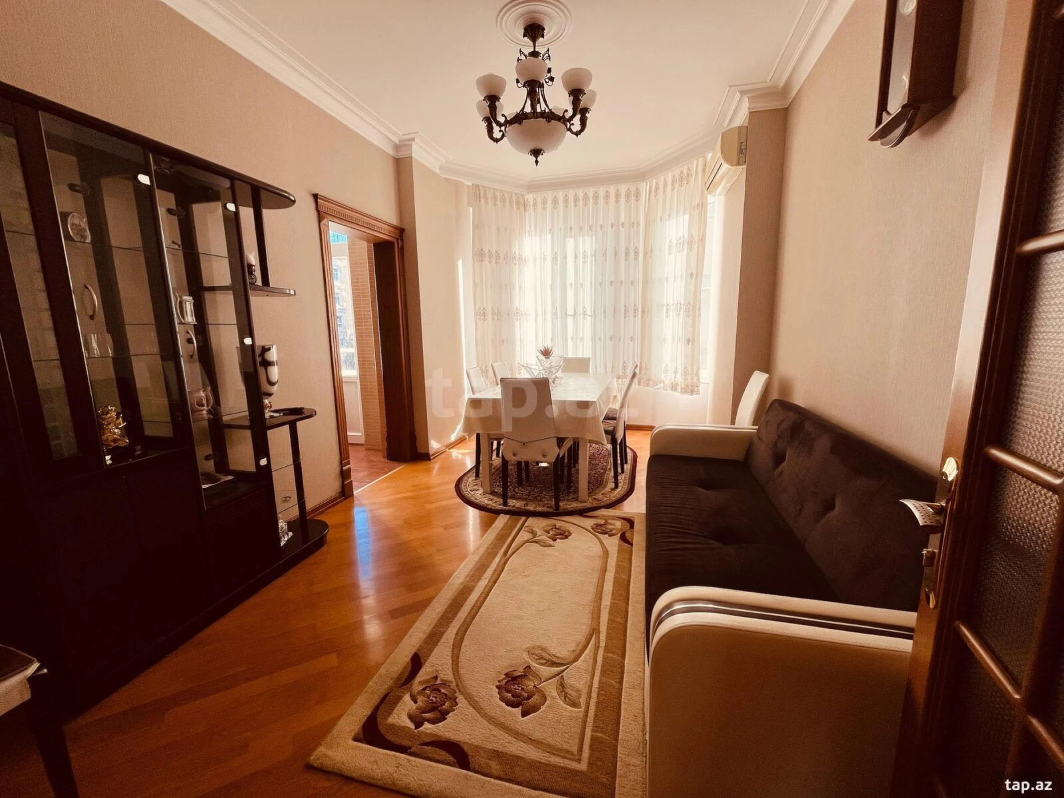 Satılır 5 otaqlı yeni tikili 190 m²
