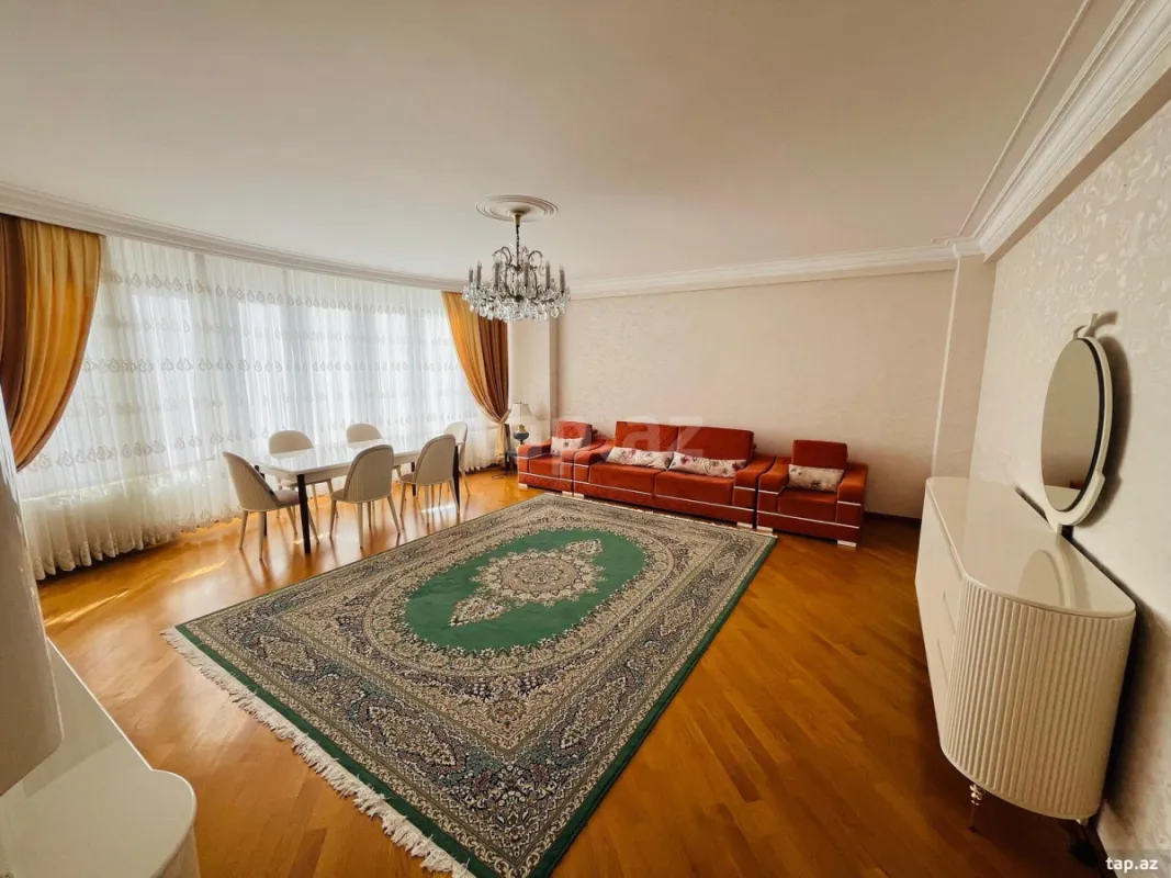 Satılır 5 otaqlı yeni tikili 190 m²